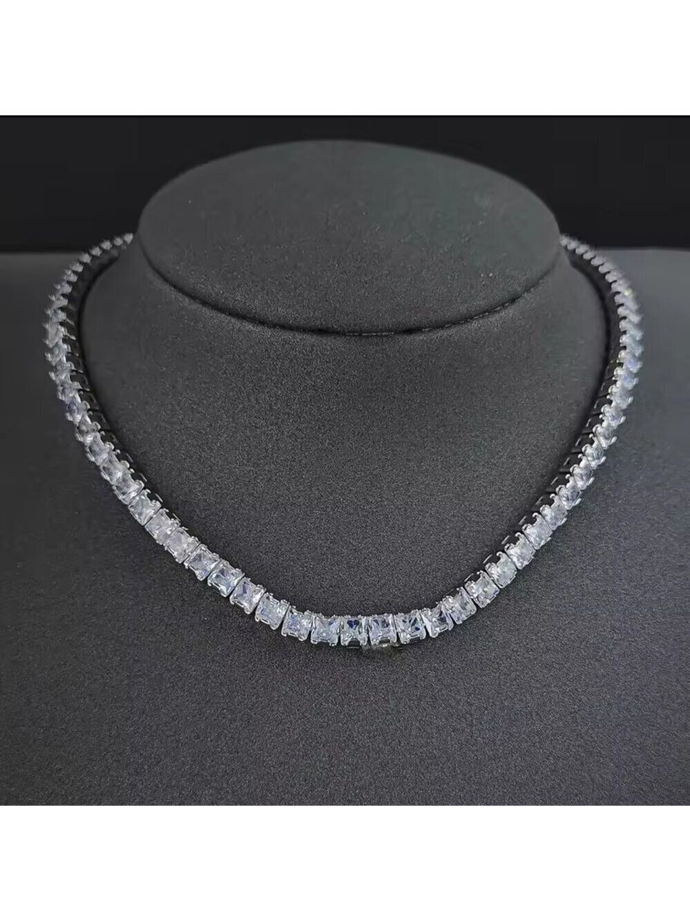 New NWT Boutique Silver Tone CZ Stone Necklace – 16 Inches #1514